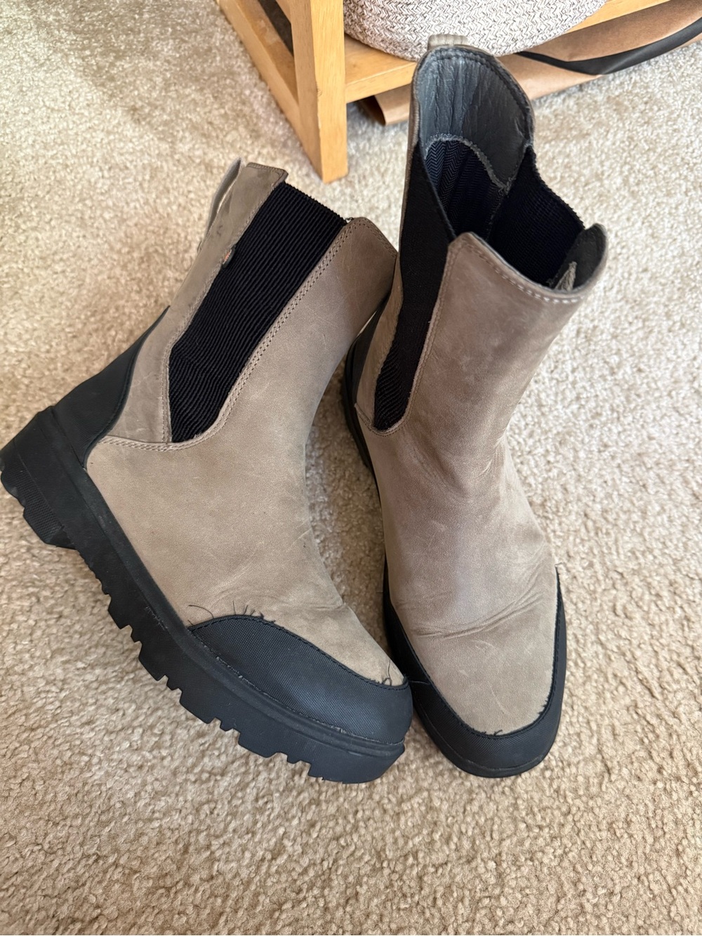BOGS BOOTS Holly Leather Mid Tall Boots Sz 8 rain waterproof durafresh